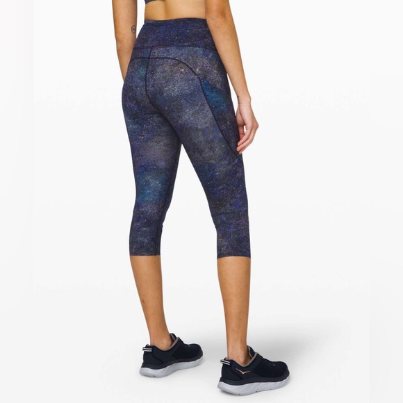Lululemon Fast & Free High-Rise Crop II Nulux Polar Lights Blue - Size 4, 19” - Picture 2 of 16